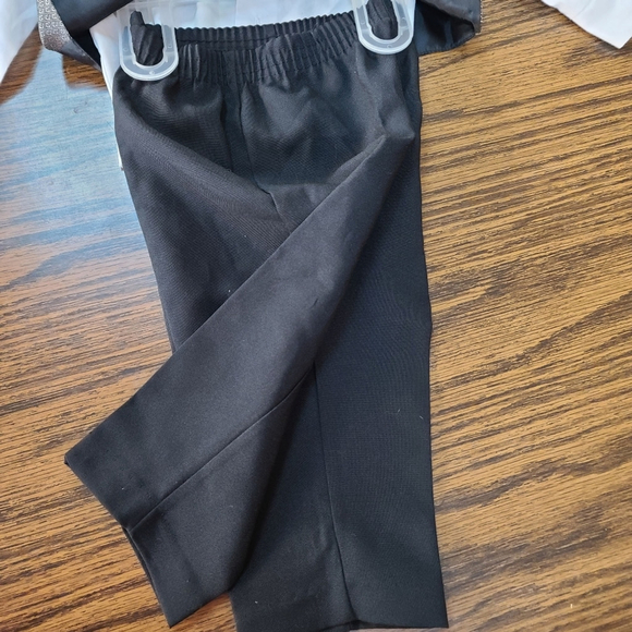 Boys 12M 4-Piece Outfit Vest, Pants, Shirt, Tie - Picture 3 of 13